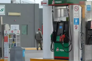 Gasolinera PEMEX Internacional