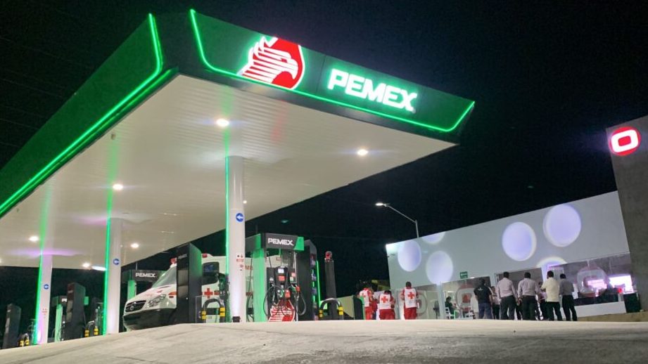 gasolinera servicio jacarandas